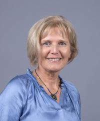 Rita Horvath headshot