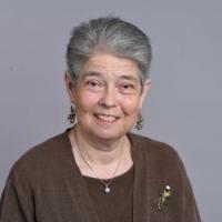 Fiona Karet headshot
