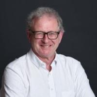Geoff Woods headshot